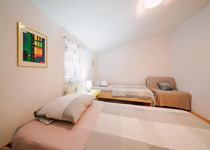 Appartement Charming 2-bed Ljubač