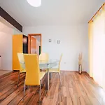 Charming 2-bed * Ljubač