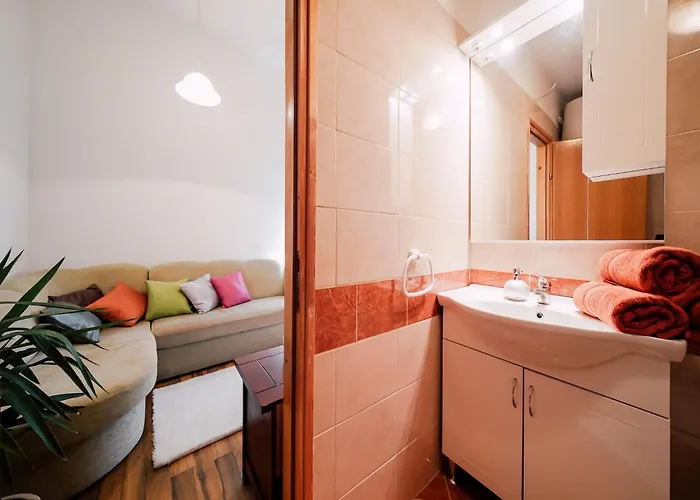 Charming 2-bed Апартаменты *