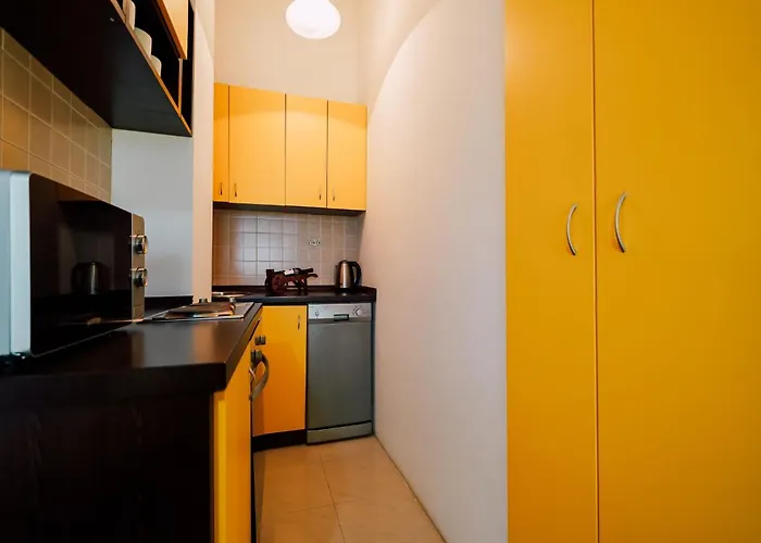 Charming 2-bed *