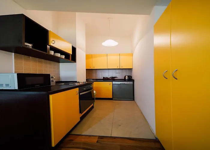 Charming 2-bed *